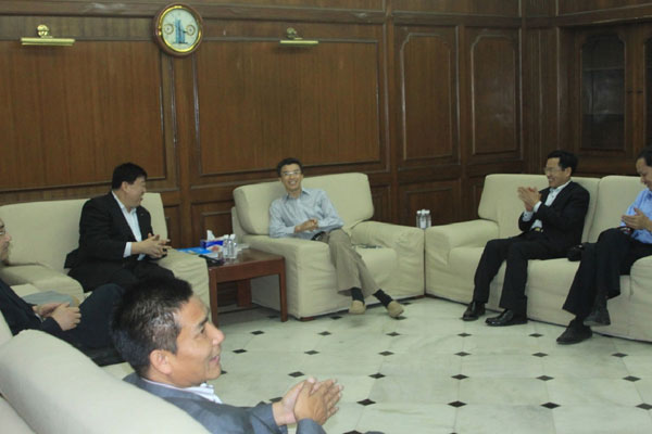 中國駐印度大使館彭剛參贊會(huì)見山東服務(wù)外包招商促進(jìn)團(tuán)